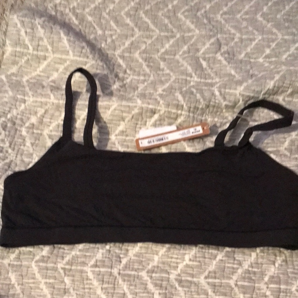 Black Stretch Bralette with Adjustable Straps fits everybody scoop bralette